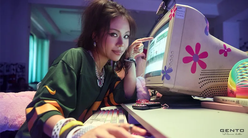 Trong tình yêu hiện đại, trap girl thường gắn với trạng thái khiến đối phương hy vọng, chờ đợi nhưng không có cam kết rõ ràng.
